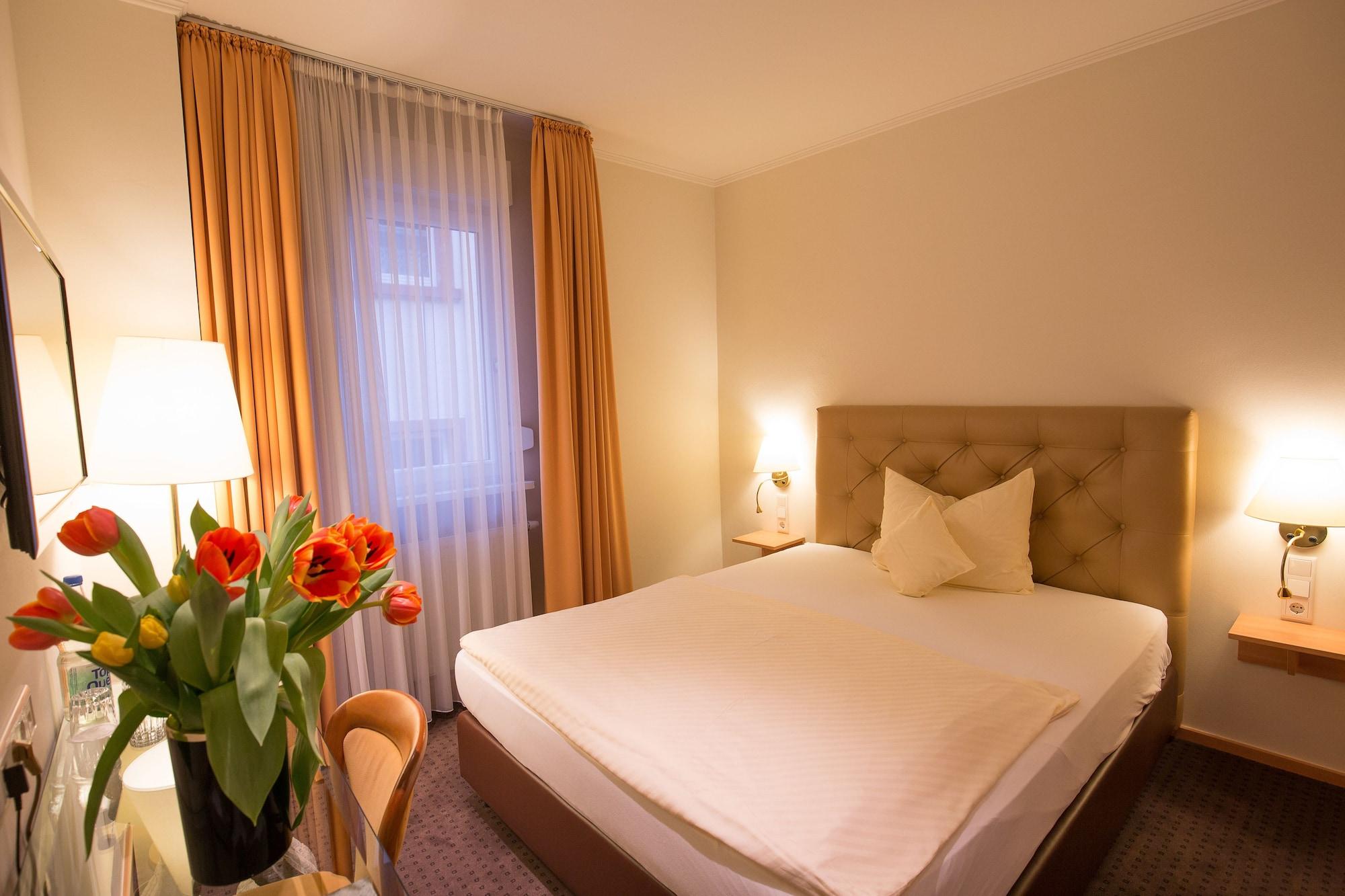 Hotel Heidelberger Hof ภายนอก รูปภาพ