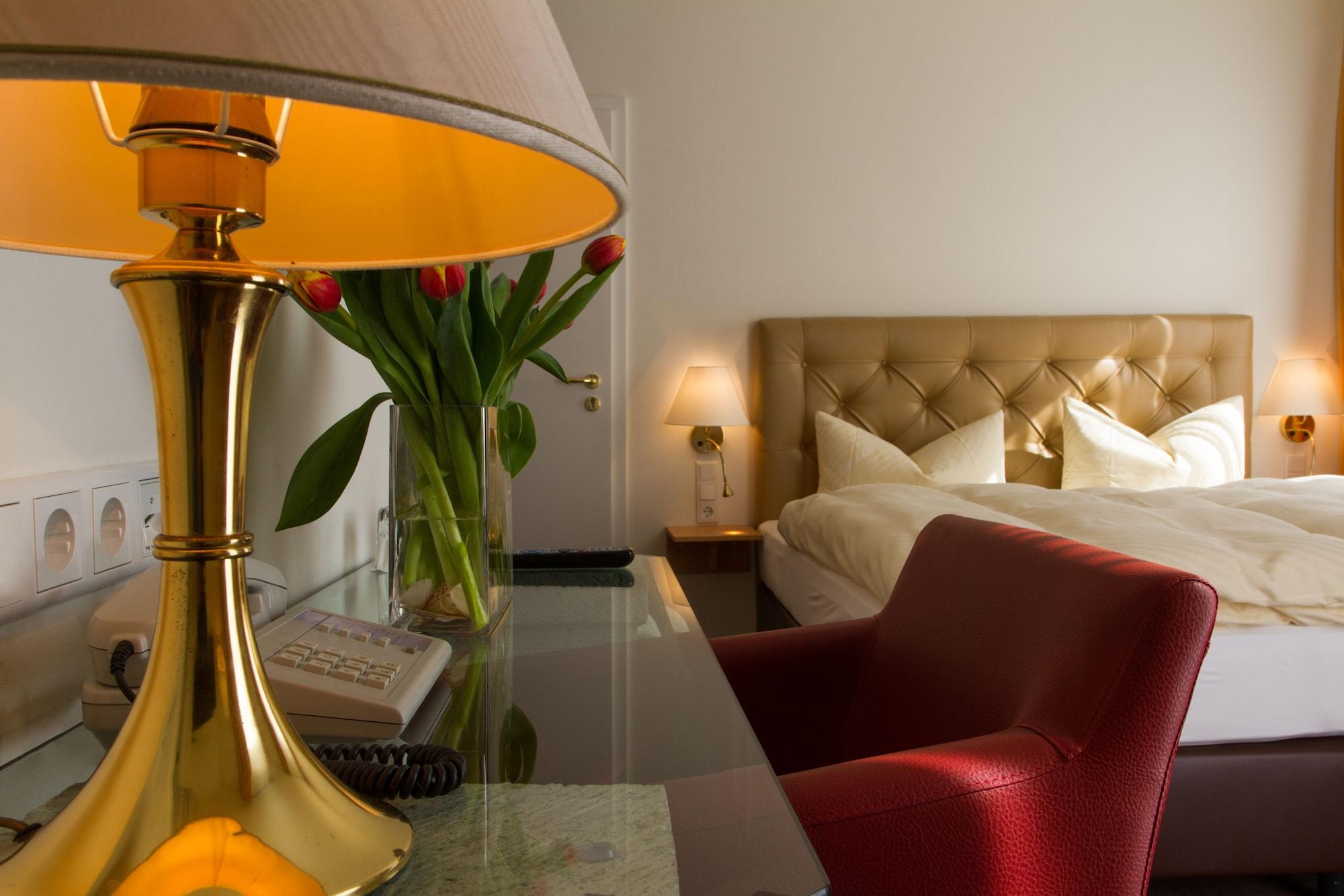 Hotel Heidelberger Hof ภายนอก รูปภาพ