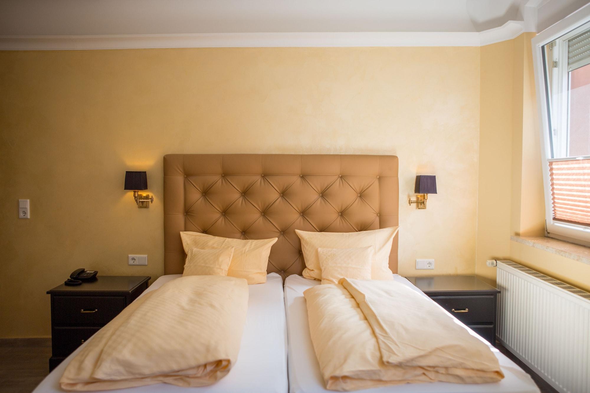 Hotel Heidelberger Hof ภายนอก รูปภาพ