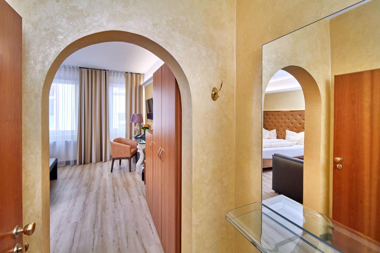 Hotel Heidelberger Hof ภายนอก รูปภาพ