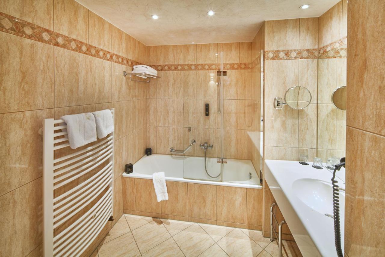 Hotel Heidelberger Hof ภายนอก รูปภาพ