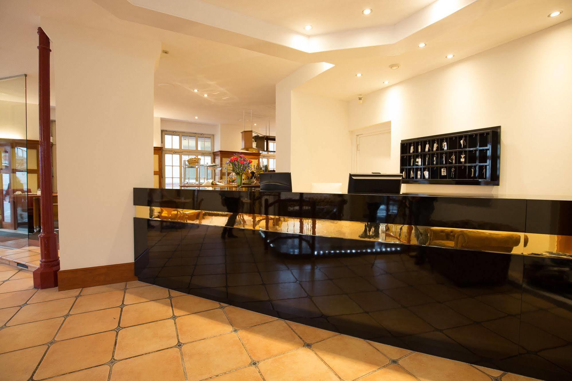 Hotel Heidelberger Hof ภายนอก รูปภาพ